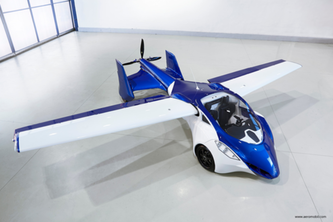 Flying cars 2015 2025 hoax